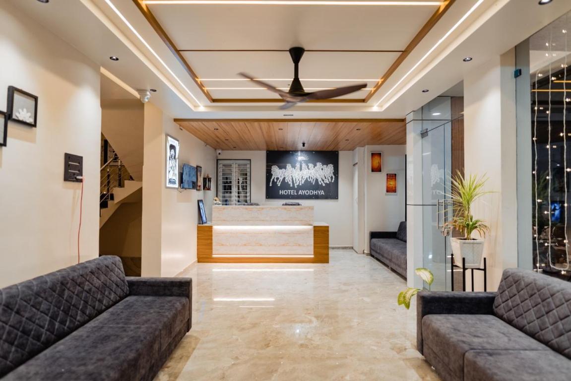 Hotel Ayodhya Virpur Екстер'єр фото