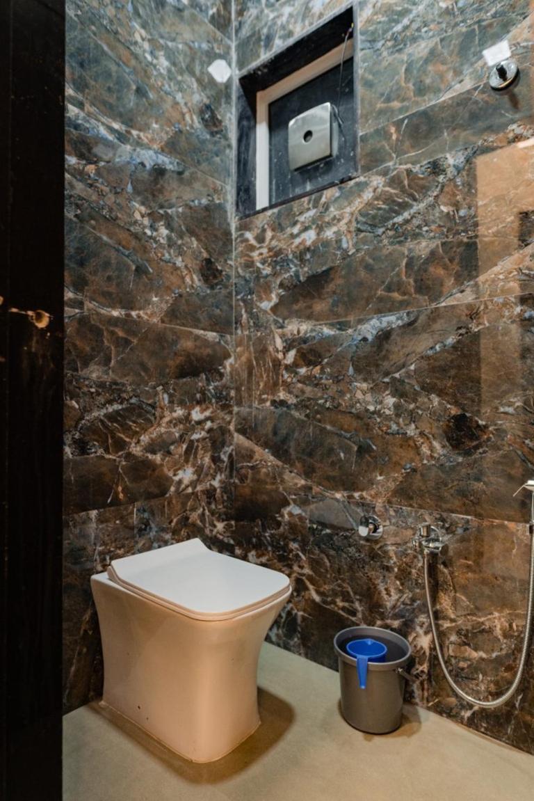 Hotel Ayodhya Virpur Екстер'єр фото